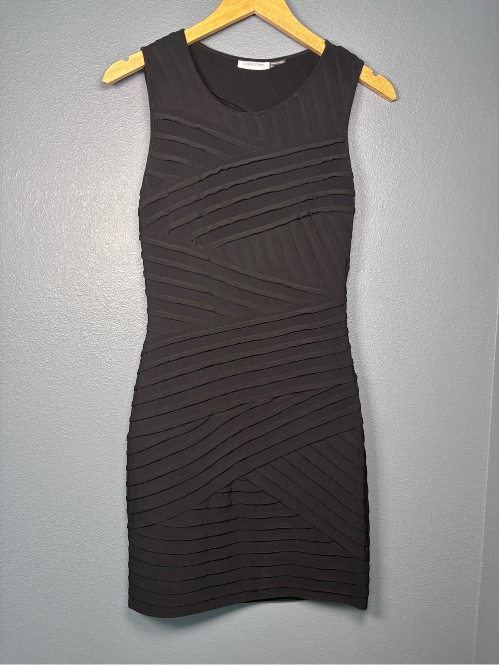 Calvin Klein Black Sleeveless Bandage Mini Dress - Size 4